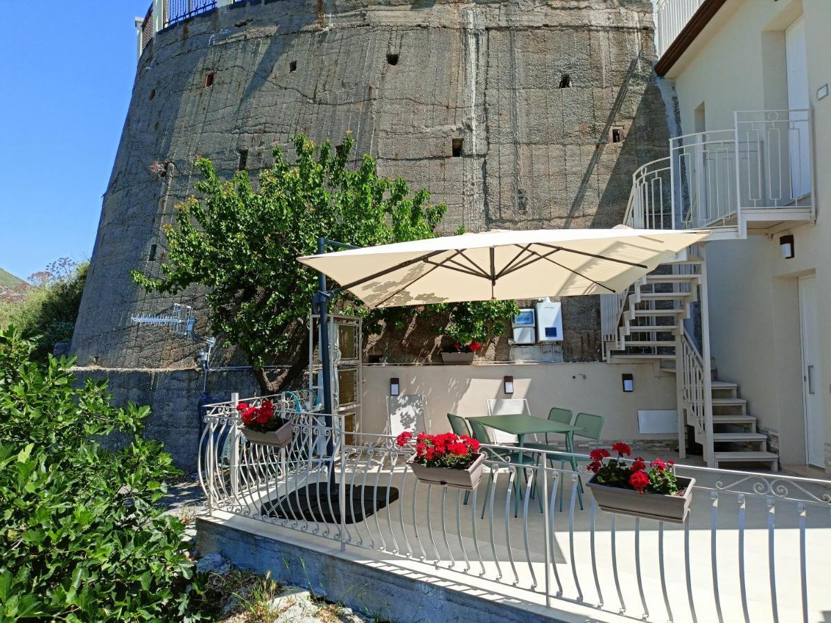 カステルモーラ Casa Mylaiヴィラ エクステリア 写真
